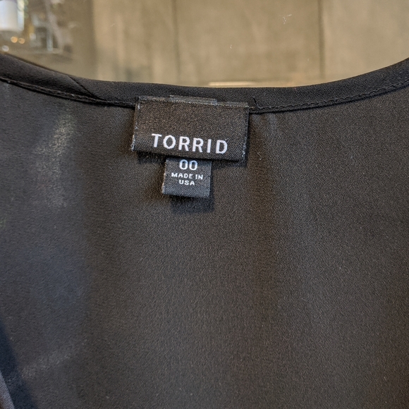 Torrid Black Gauze Kimono Style Blouse - Picture 6 of 8